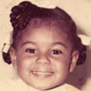 Meet your Posher, Yvette